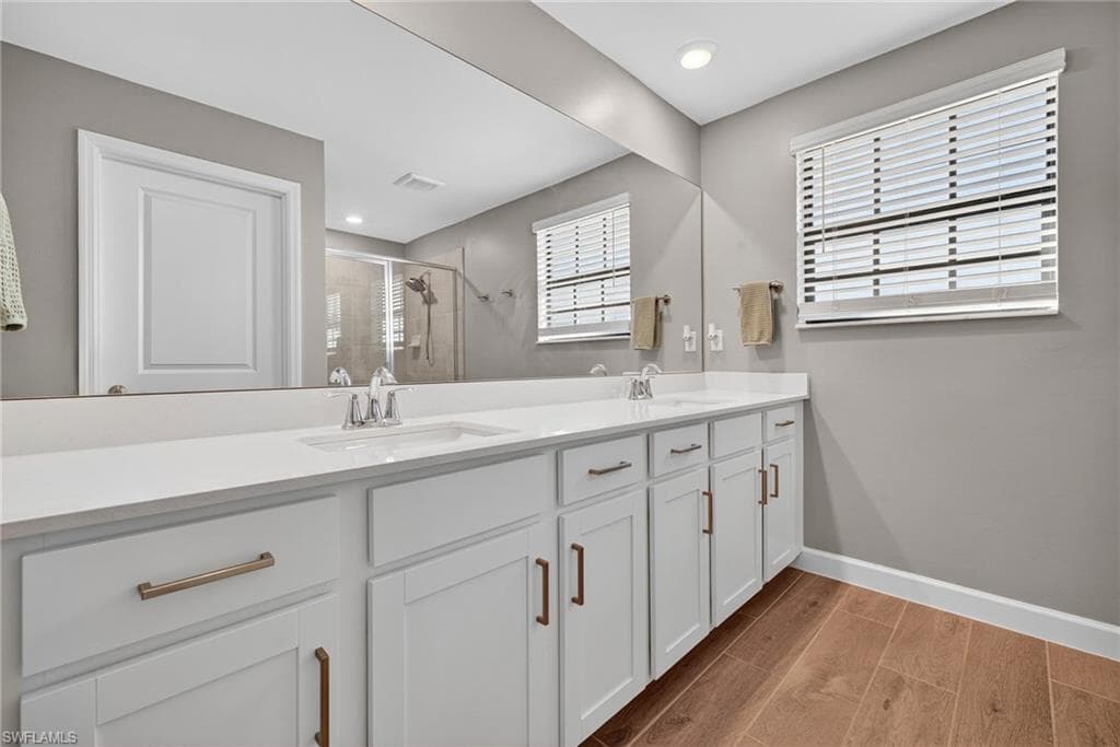 13826 Hunter Oak Dr, Fort Myers, FL 33913-20