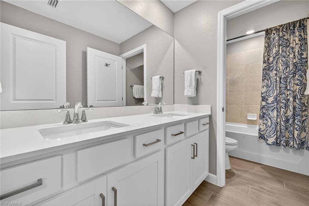 13826 Hunter Oak Dr, Fort Myers, FL 33913-24