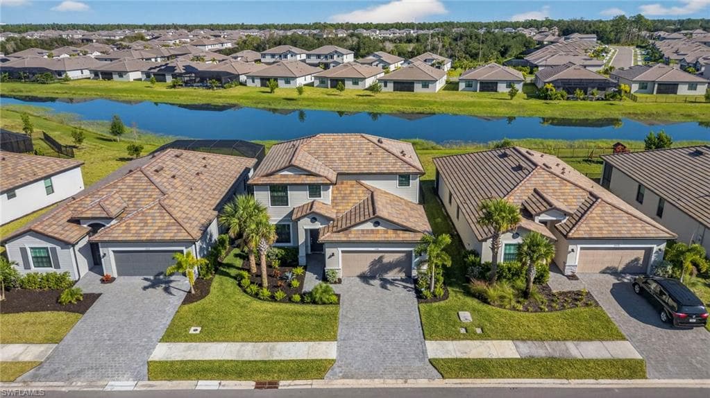 13826 Hunter Oak Dr, Fort Myers, FL 33913-34