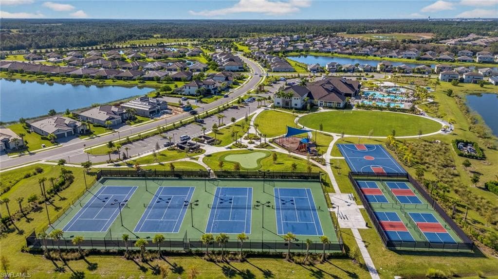 13826 Hunter Oak Dr, Fort Myers, FL 33913-44