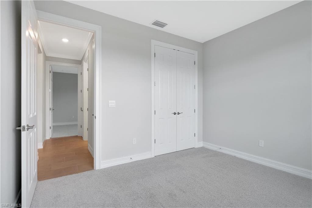 335 Tamarindo Ln, Naples, FL 34114-21