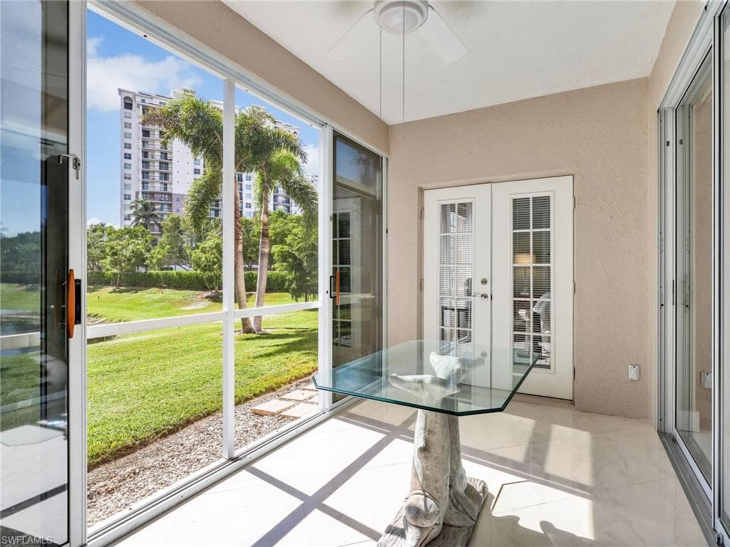 651 Wiggins Lake Dr 101, Naples, FL 34110-19