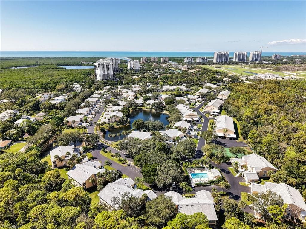651 Wiggins Lake Dr 101, Naples, FL 34110-33