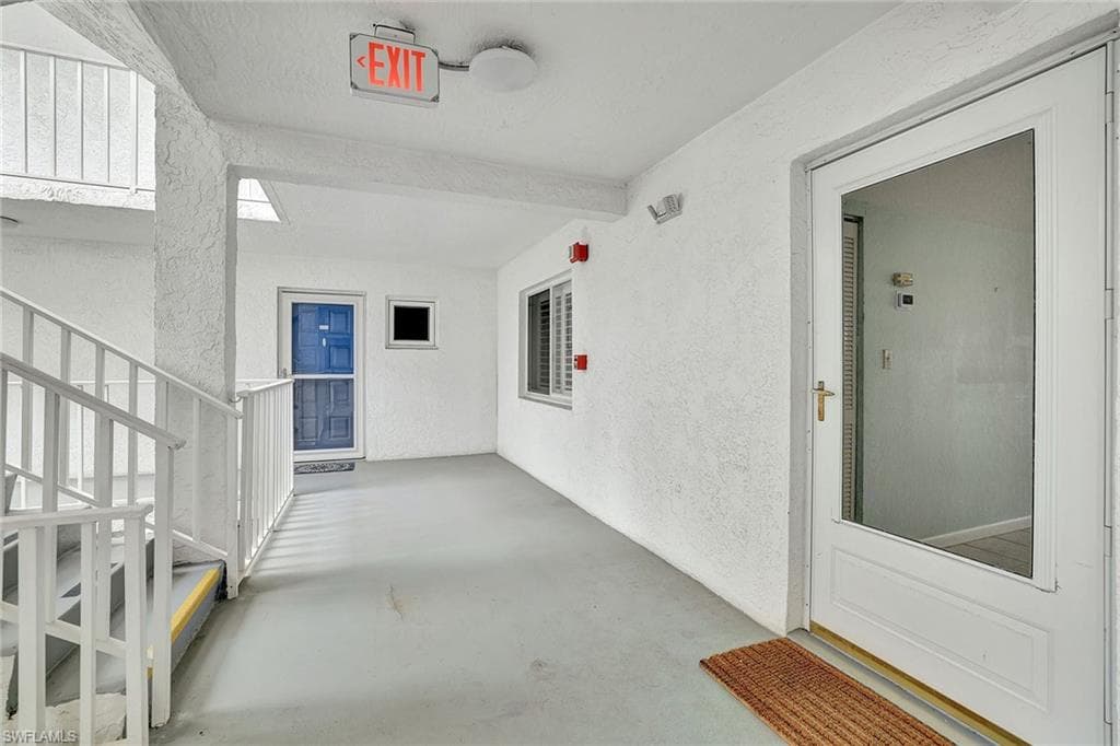 710 Elkcam Cir 204, Marco Island, FL 34145-13