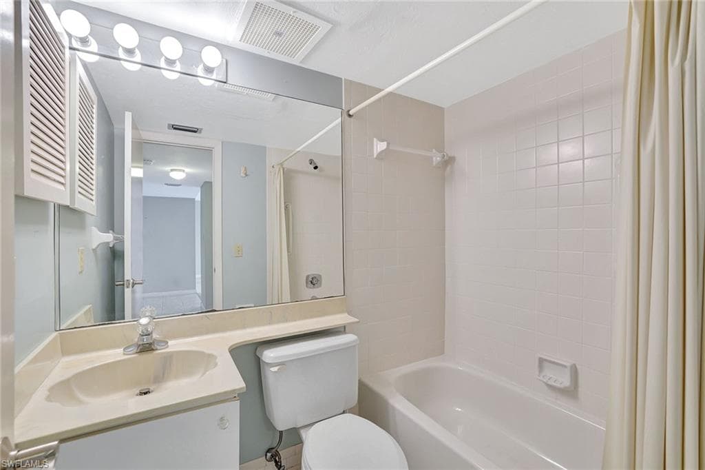 710 Elkcam Cir 204, Marco Island, FL 34145-14