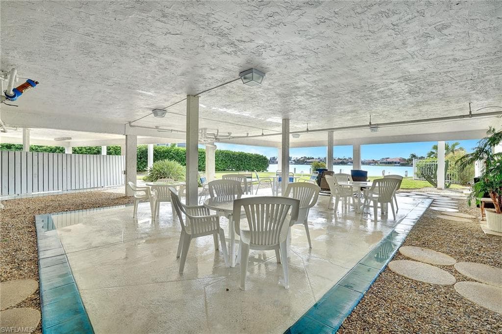 710 Elkcam Cir 204, Marco Island, FL 34145-17