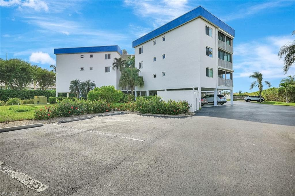 710 Elkcam Cir 204, Marco Island, FL 34145-20