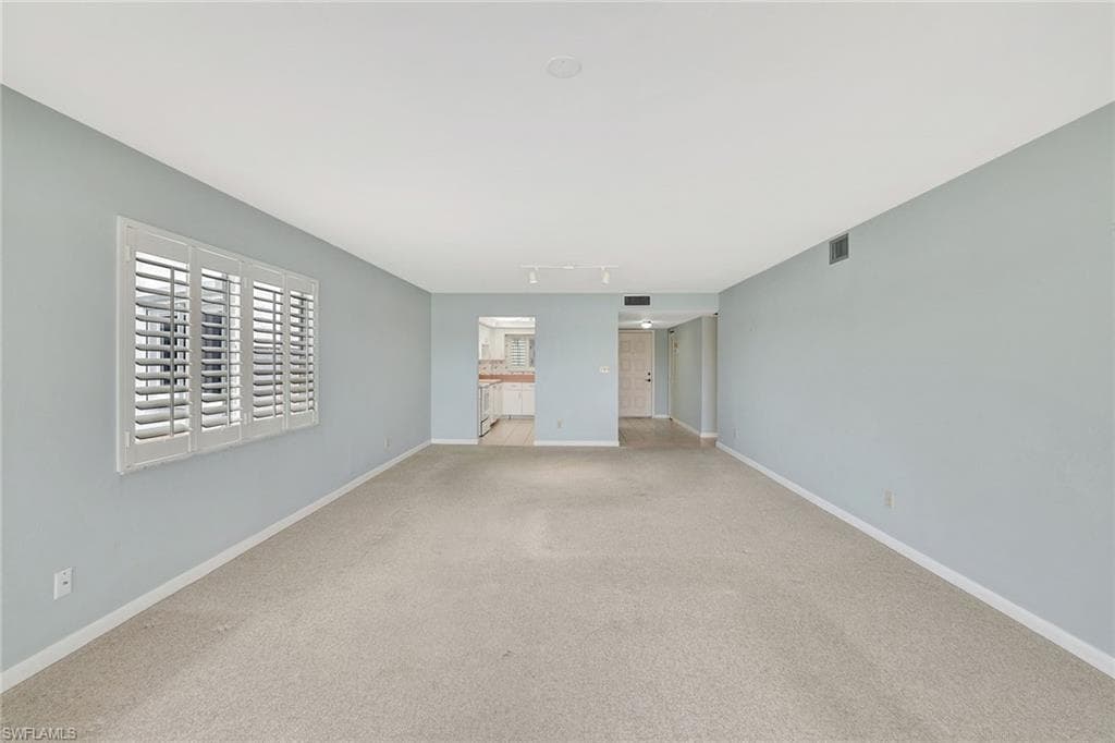 710 Elkcam Cir 204, Marco Island, FL 34145-4