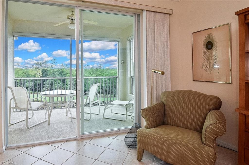 3830 Sawgrass Way 2946, Naples, FL 34112-36