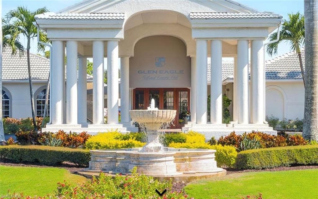 6867 Sterling Greens Dr 101, Naples, FL 34104-16