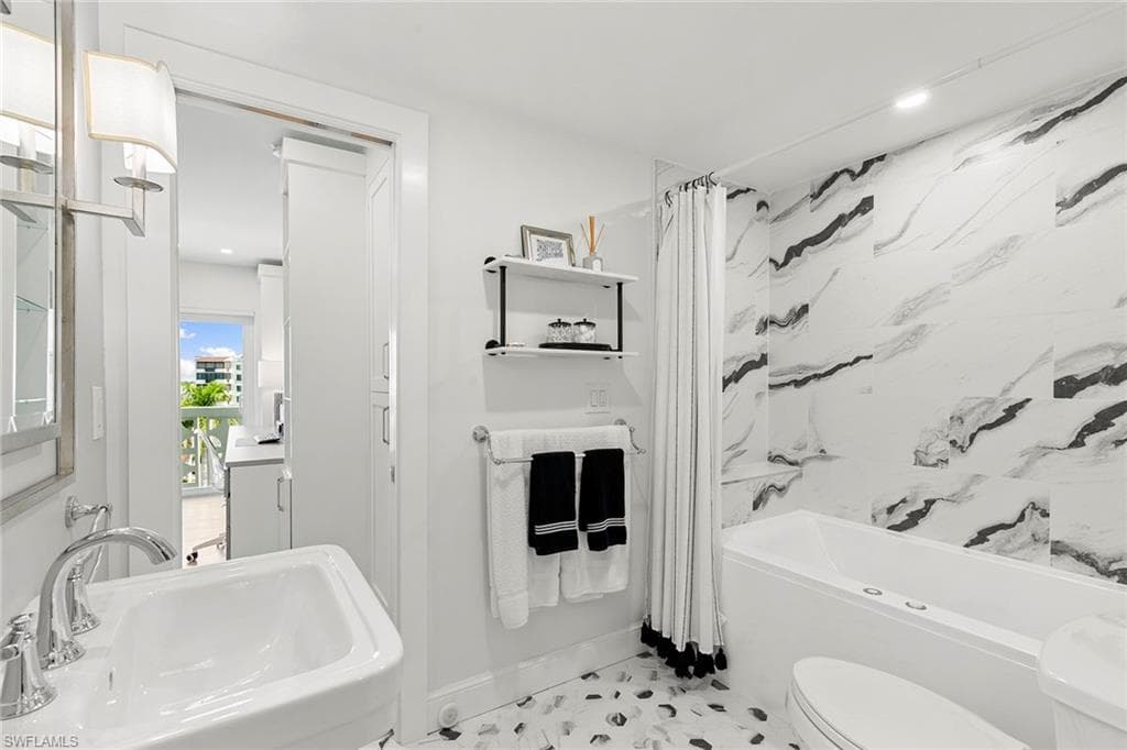 3401 Gulf Shore Blvd N 506, Naples, FL 34103-22