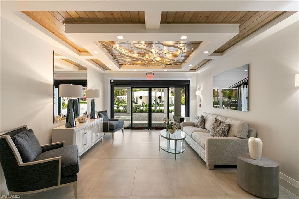 3401 Gulf Shore Blvd N 506, Naples, FL 34103-27