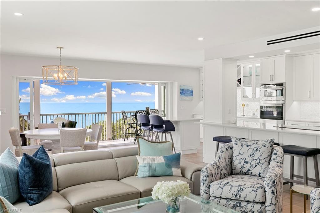 3401 Gulf Shore Blvd N 506, Naples, FL 34103-2
