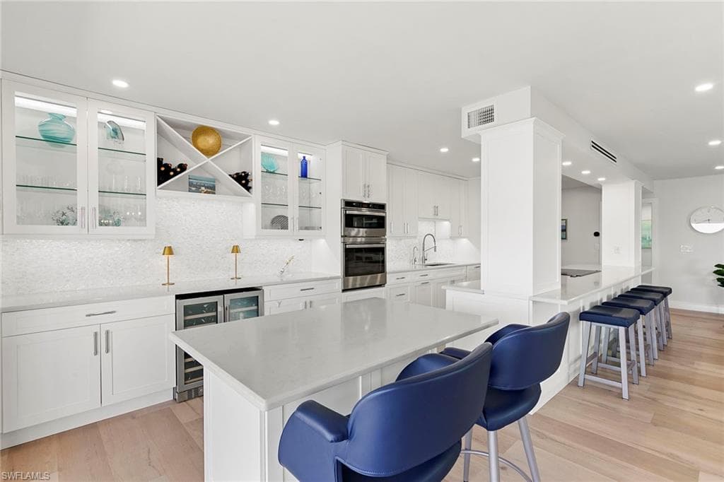 3401 Gulf Shore Blvd N 506, Naples, FL 34103-4