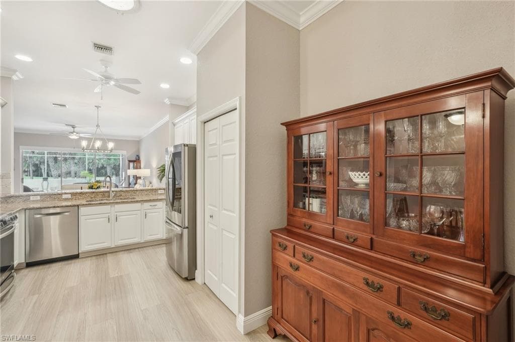 3653 Periwinkle Way, Naples, FL 34114-15