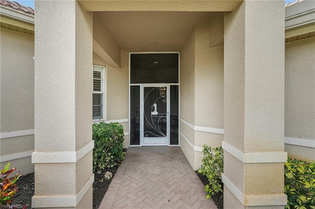 3653 Periwinkle Way, Naples, FL 34114-2