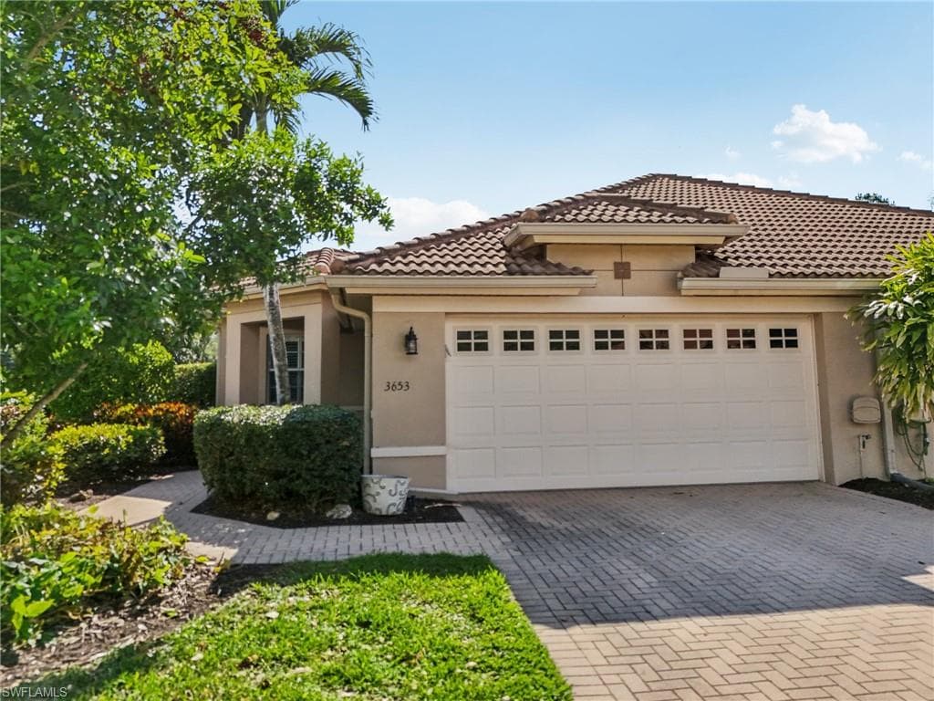 3653 Periwinkle Way, Naples, FL 34114-38