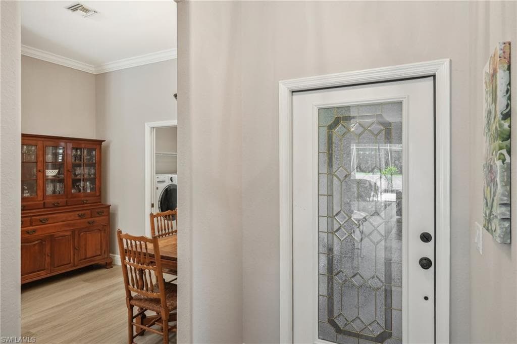 3653 Periwinkle Way, Naples, FL 34114-4