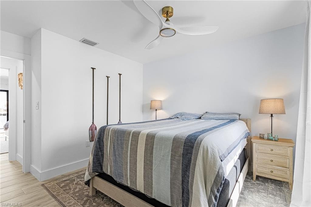 121 Jamaica Dr, Naples, FL 34113-20