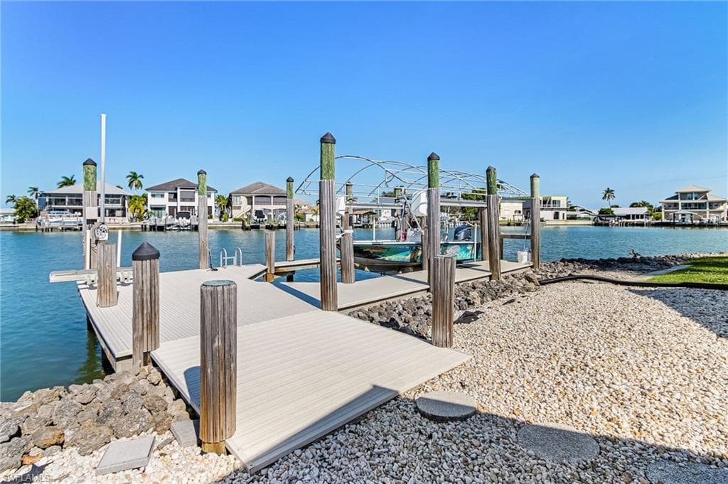 121 Jamaica Dr, Naples, FL 34113-25