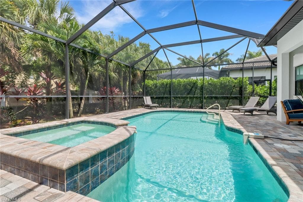 7289 Birchmore St, Naples, FL 34109-25