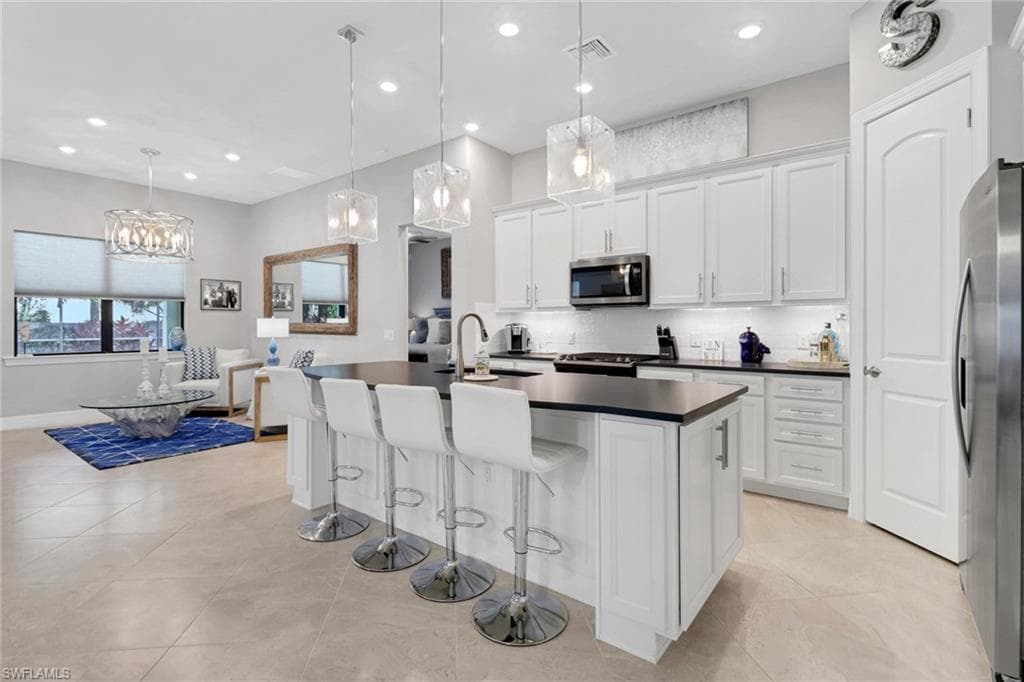 7289 Birchmore St, Naples, FL 34109-3