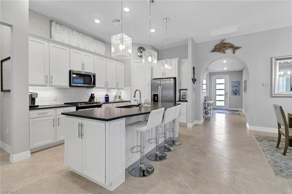 7289 Birchmore St, Naples, FL 34109-7