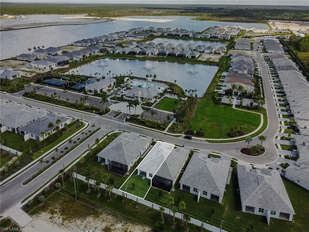 8937 Oceana Way, Naples, FL 34114-27