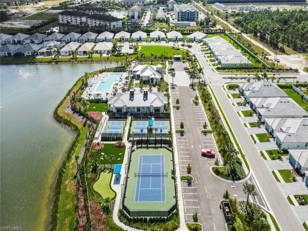 8937 Oceana Way, Naples, FL 34114-29