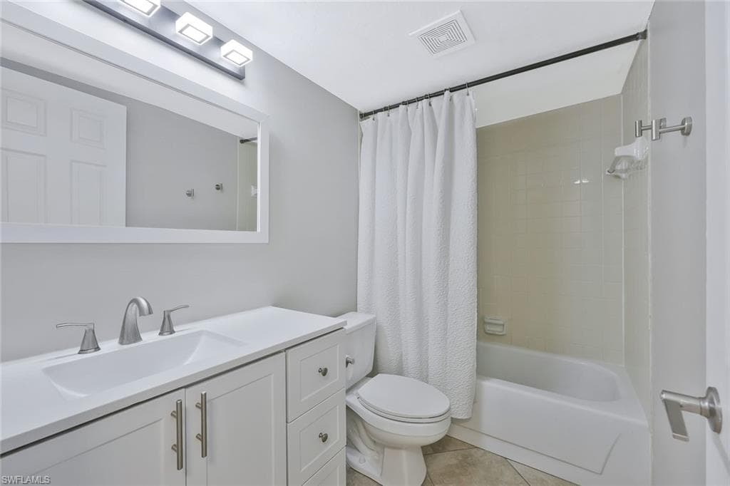 1211 Rosemary Ct Unit C104, Naples, FL 34103-14