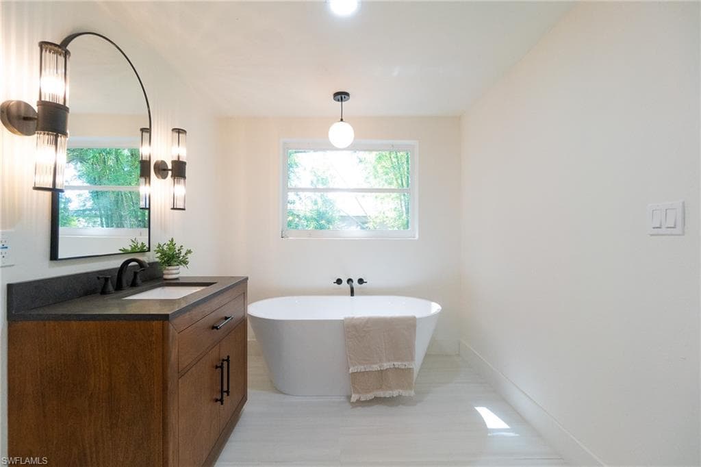 2535 Cortez Blvd, Fort Myers, FL 33901-18