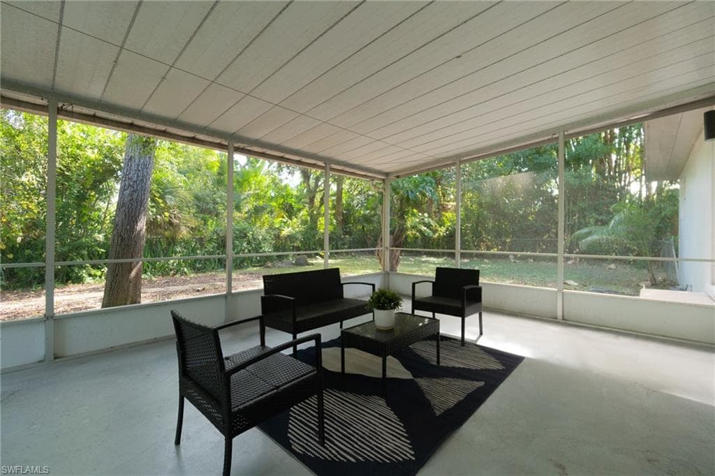 2535 Cortez Blvd, Fort Myers, FL 33901-24