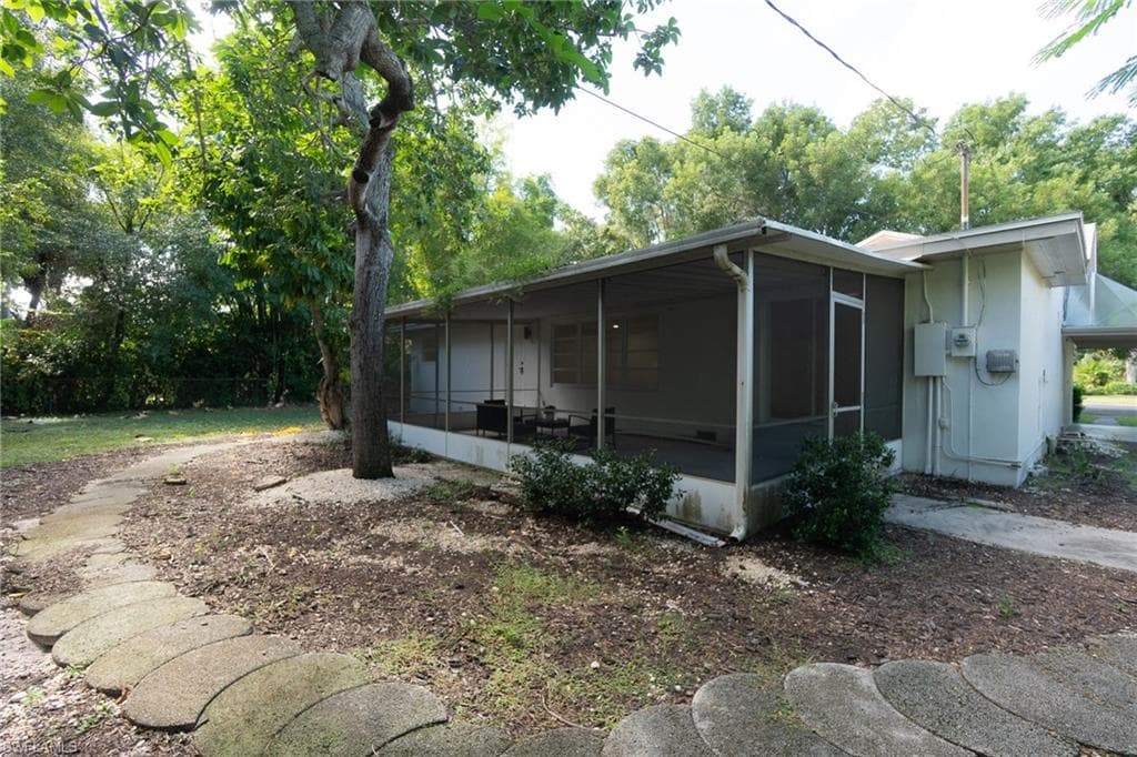 2535 Cortez Blvd, Fort Myers, FL 33901-25