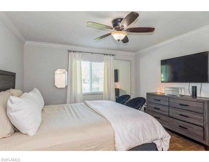 250 Timber Lake Cir E103, Naples, FL 34104-7