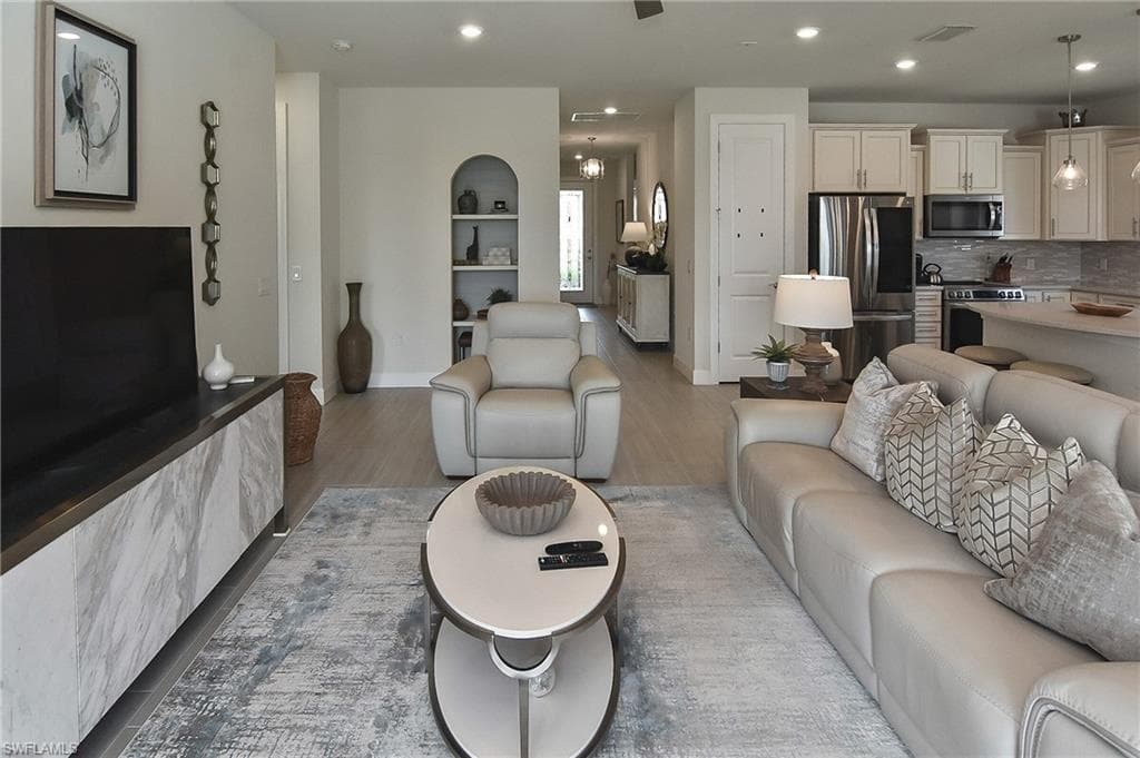 19375 Elston Way, Estero, FL 33928-11