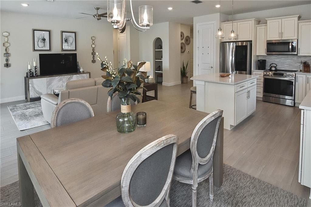 19375 Elston Way, Estero, FL 33928-27