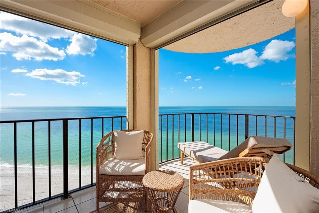 3115 Gulf Shore Blvd N 706s, Naples, FL 34103-1