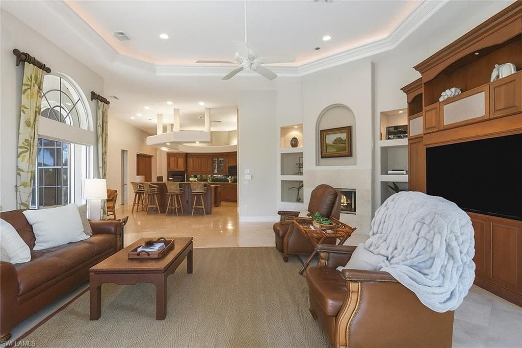 396 Edgemere Way E, Naples, FL 34105-13