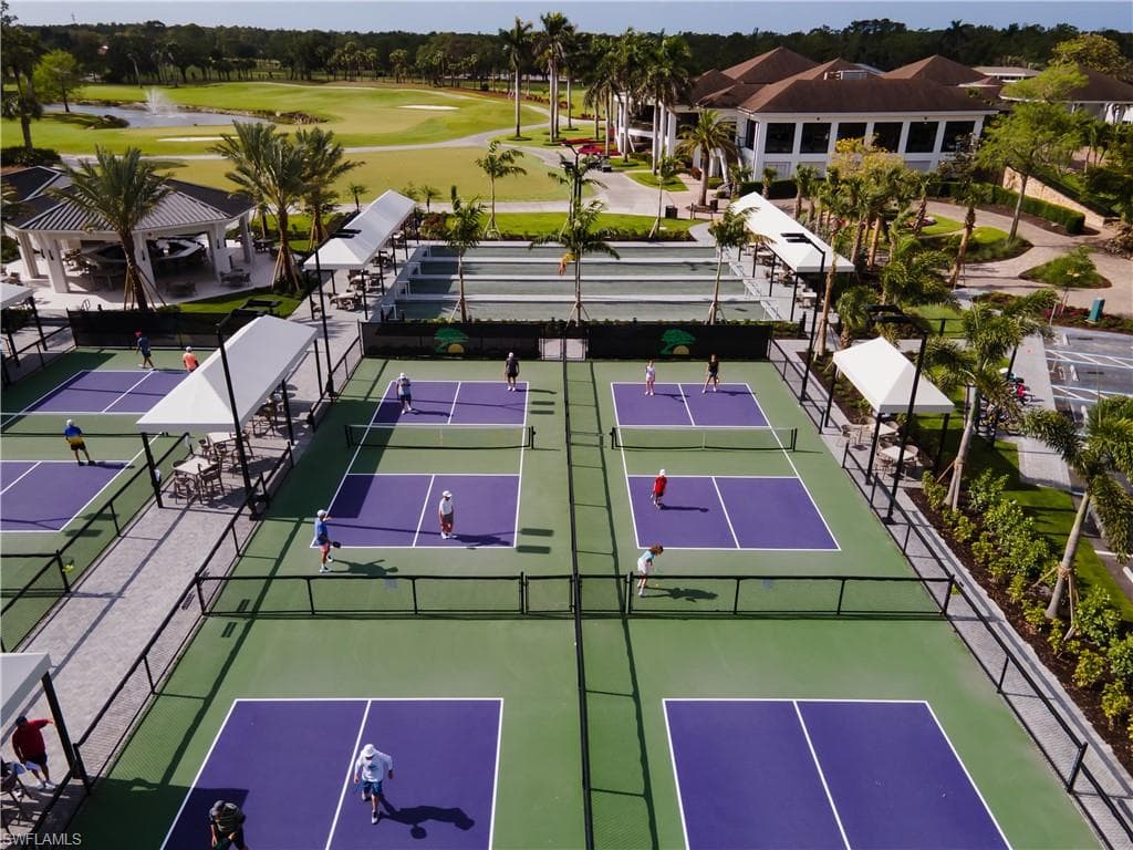 396 Edgemere Way E, Naples, FL 34105-29