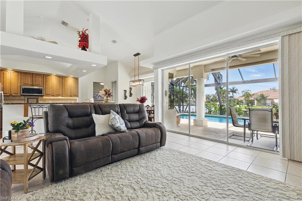 4424 19th Pl, Cape Coral, FL 33914-10