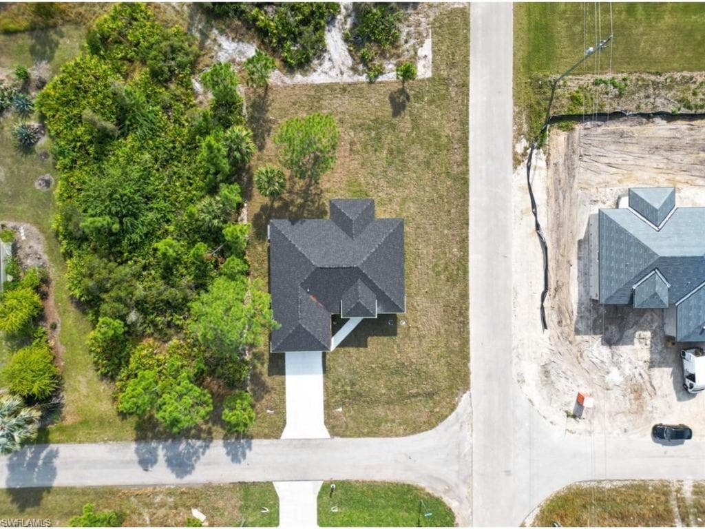 2911 37th St W, Lehigh Acres, FL 33971-30