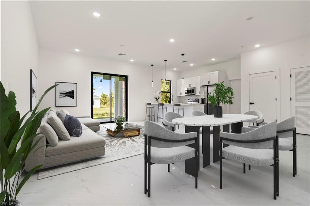 2911 37th St W, Lehigh Acres, FL 33971-5