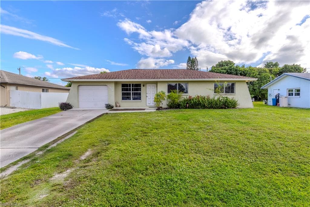 4484 30th Pl SW, Naples, FL 34116-2
