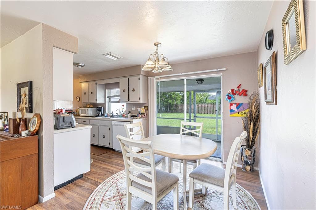 4484 30th Pl SW, Naples, FL 34116-5