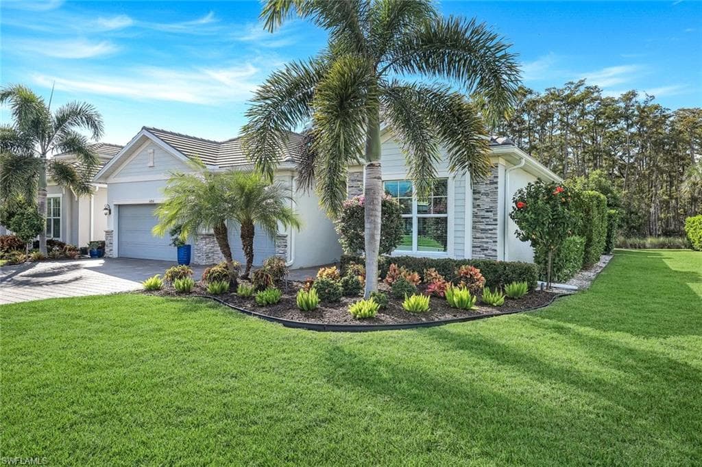 14841 Blue Bay Cir, Fort Myers, FL 33913-4