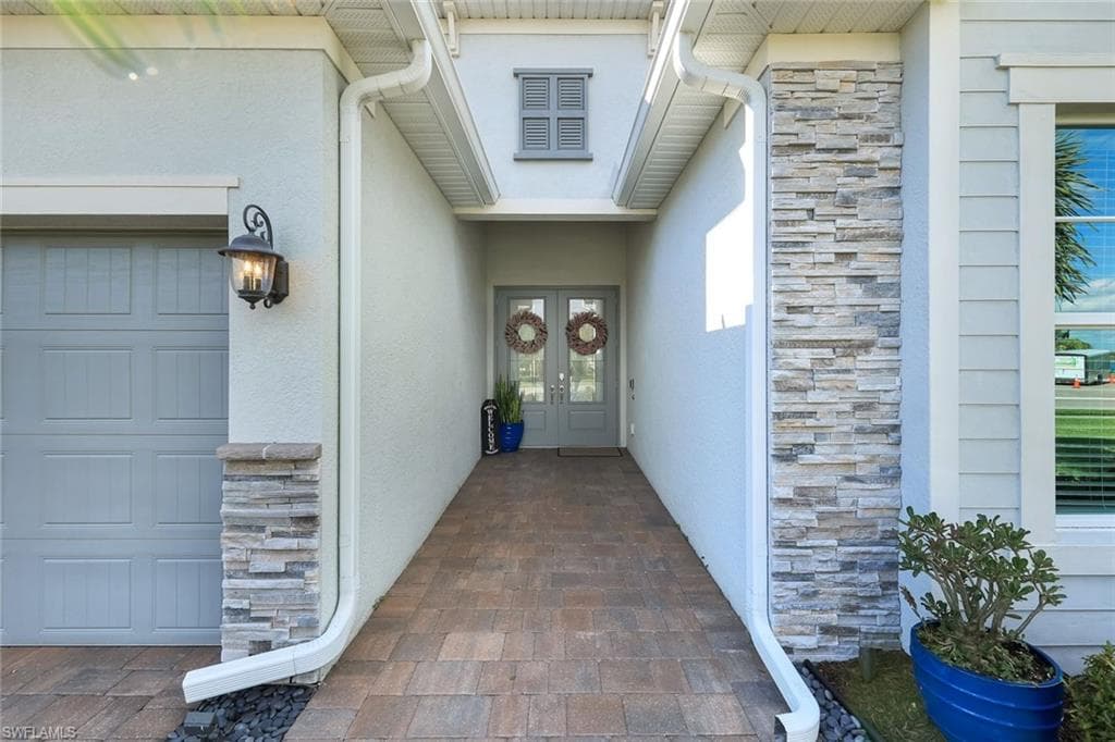 14841 Blue Bay Cir, Fort Myers, FL 33913-5