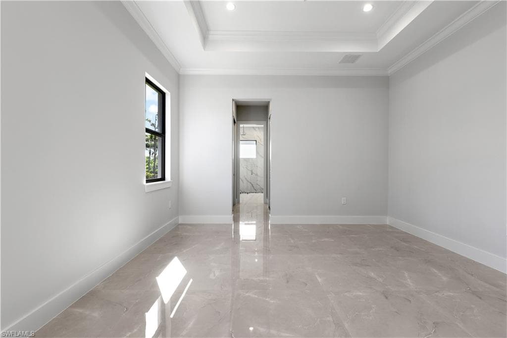 2557 8th Ave SE, Naples, FL 34117-14