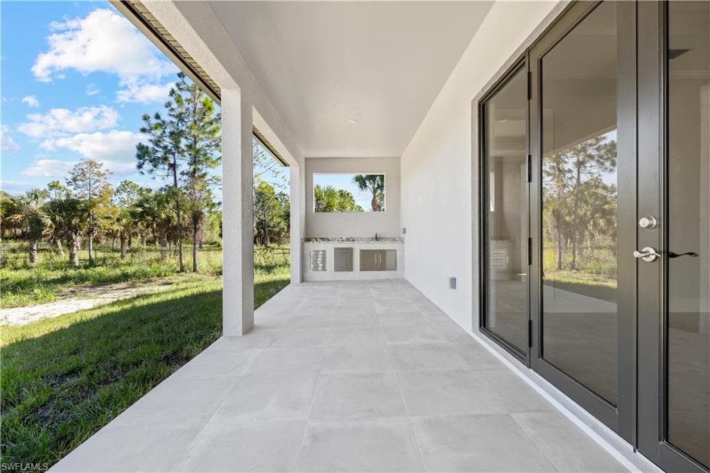 2557 8th Ave SE, Naples, FL 34117-20