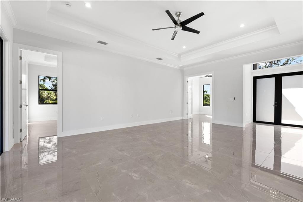 2557 8th Ave SE, Naples, FL 34117-7