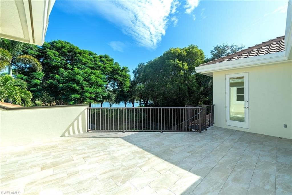 1252 Pocantico Ln, Naples, FL 34110-27